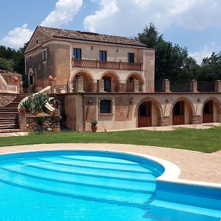 Agriturismo Masseria Fonte Di Maroglio Castrovillari Exterior foto